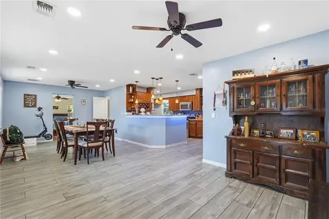 940 Orangeview Drive Largo FL 33778
