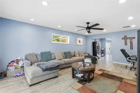 940 Orangeview Drive Largo FL 33778