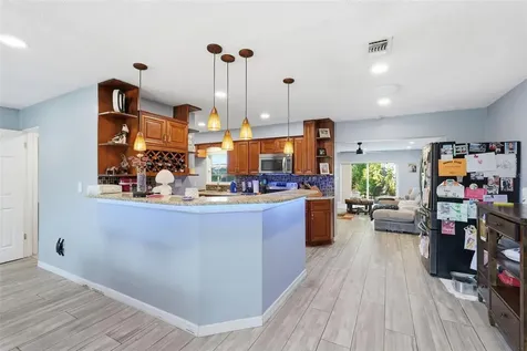 940 Orangeview Drive Largo FL 33778