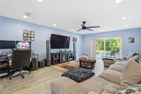 940 Orangeview Drive Largo FL 33778
