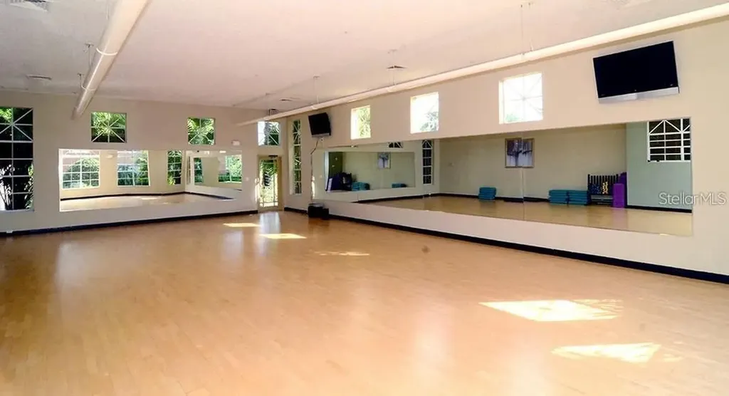 5560 Metrowest Boulevard Orlando FL 32811