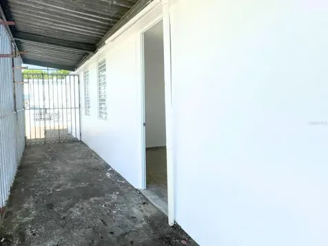 Calle 6 Urb Verdemar Humacao PR 00791