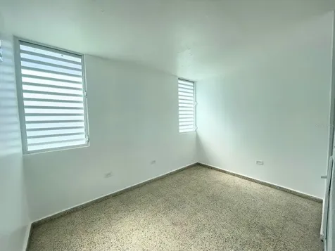 Calle 6 Urb Verdemar Humacao PR 00791