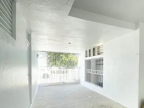 Calle 6 Urb Verdemar Humacao PR 00791