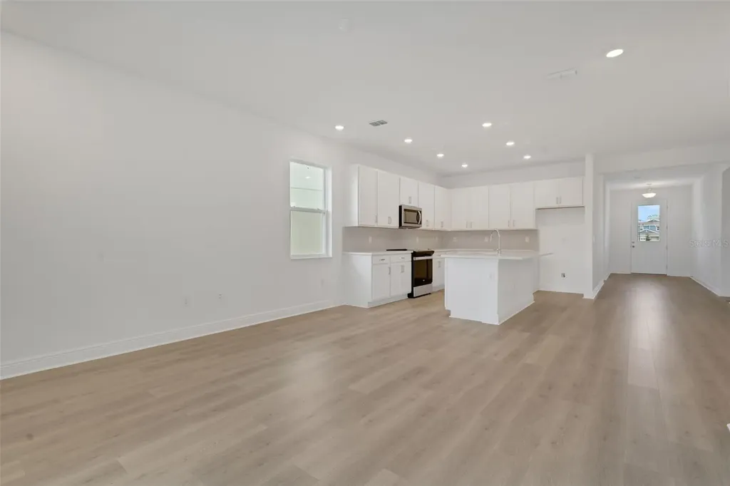 1022 Swamp Chestnut Loop Lady Lake FL 32159