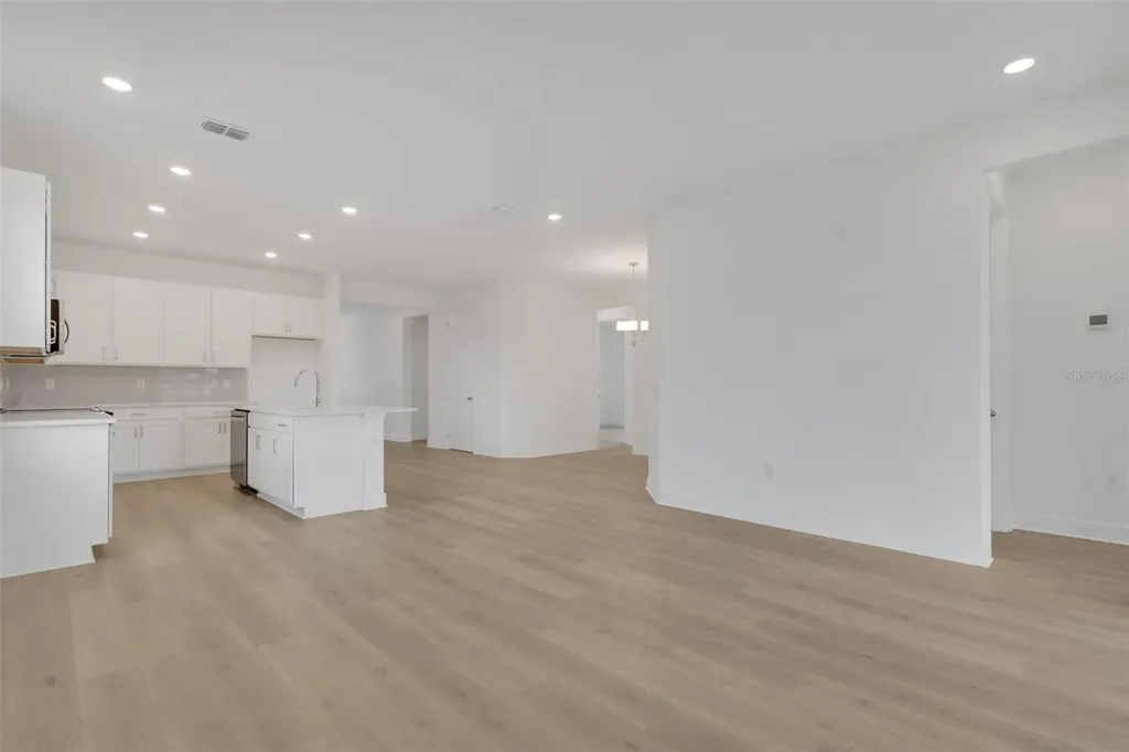 1022 Swamp Chestnut Loop Lady Lake FL 32159