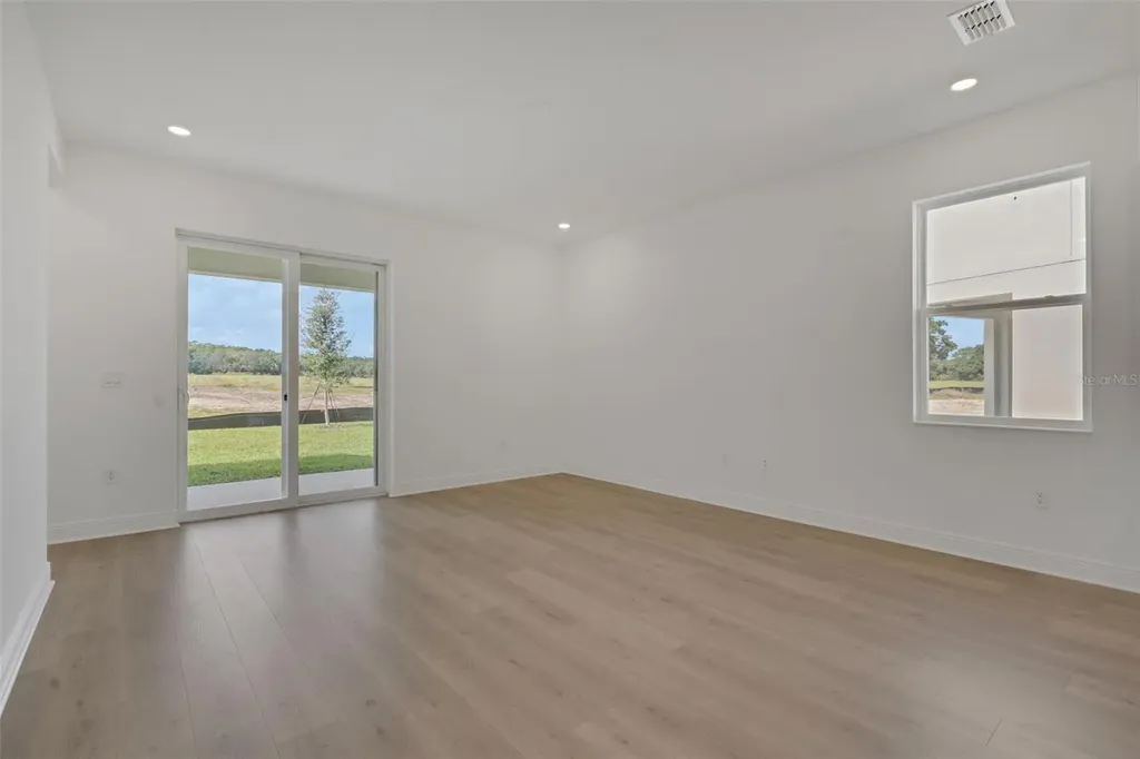 1022 Swamp Chestnut Loop Lady Lake FL 32159