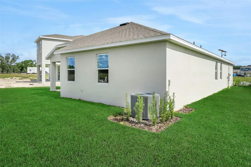 1022 Swamp Chestnut Loop Lady Lake FL 32159