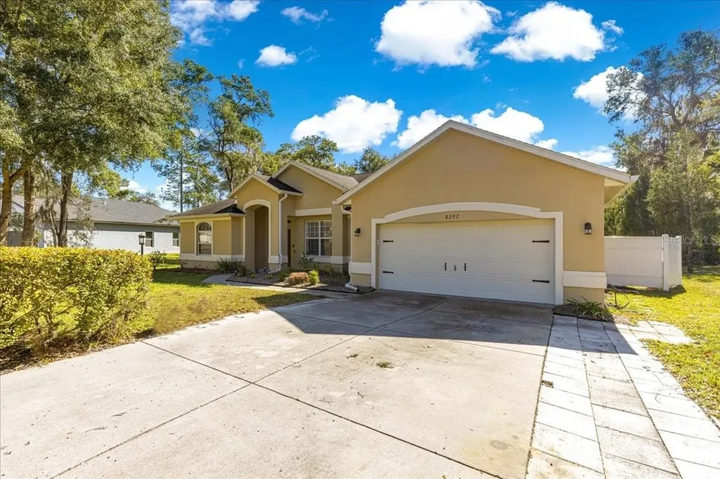 8297 SW 196th Court Road Dunnellon FL 34432
