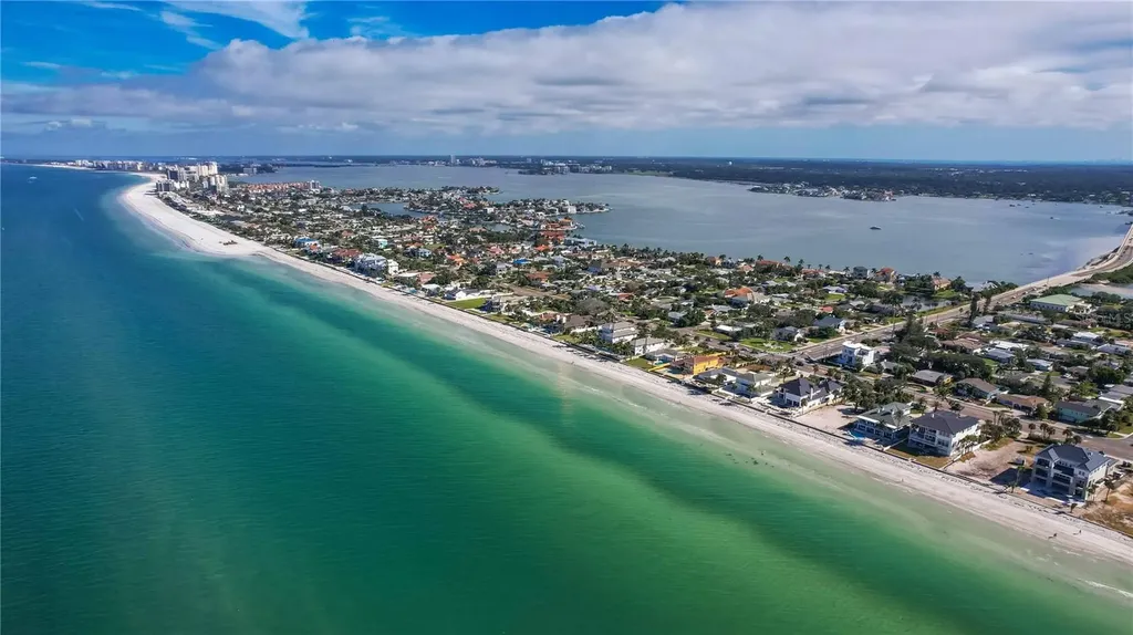 107 8th Street Belleair Beach FL 33786