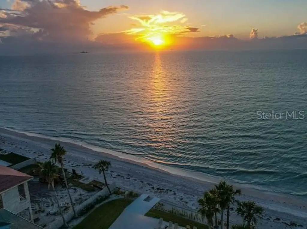 107 8th Street Belleair Beach FL 33786