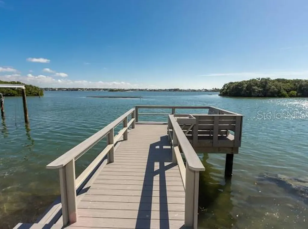 107 8th Street Belleair Beach FL 33786