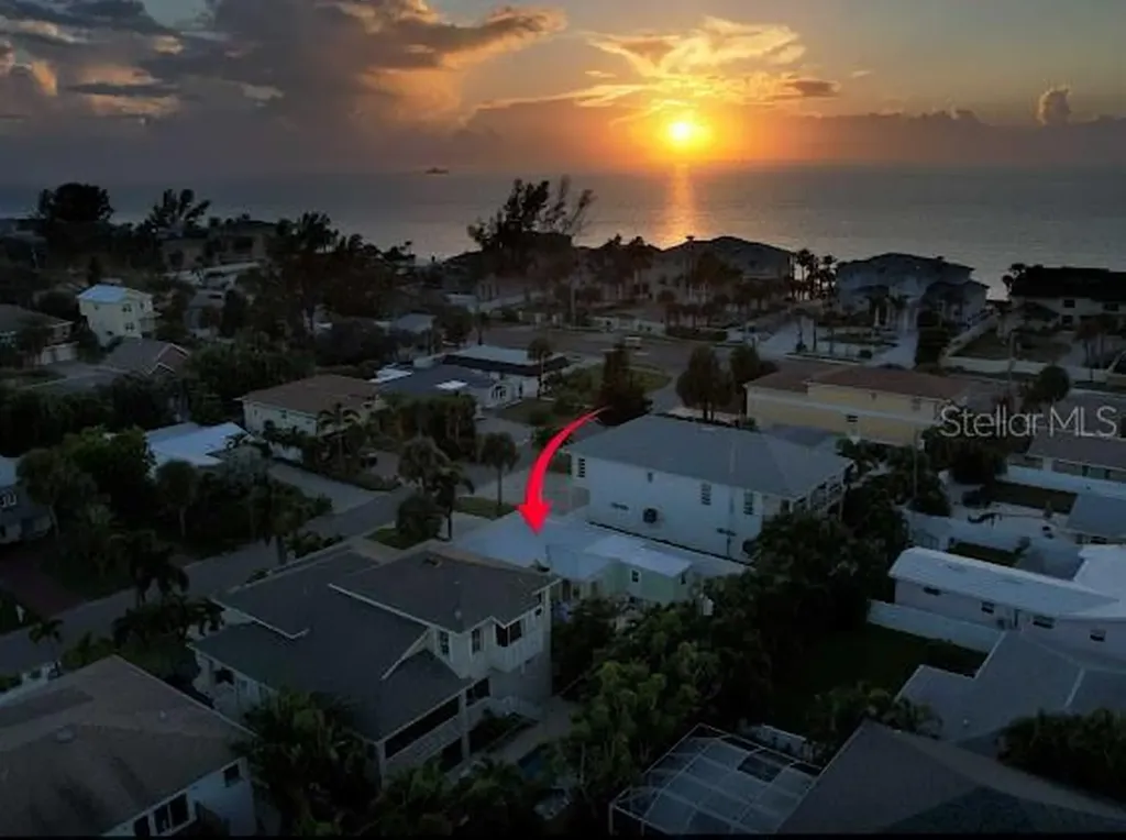 107 8th Street Belleair Beach FL 33786