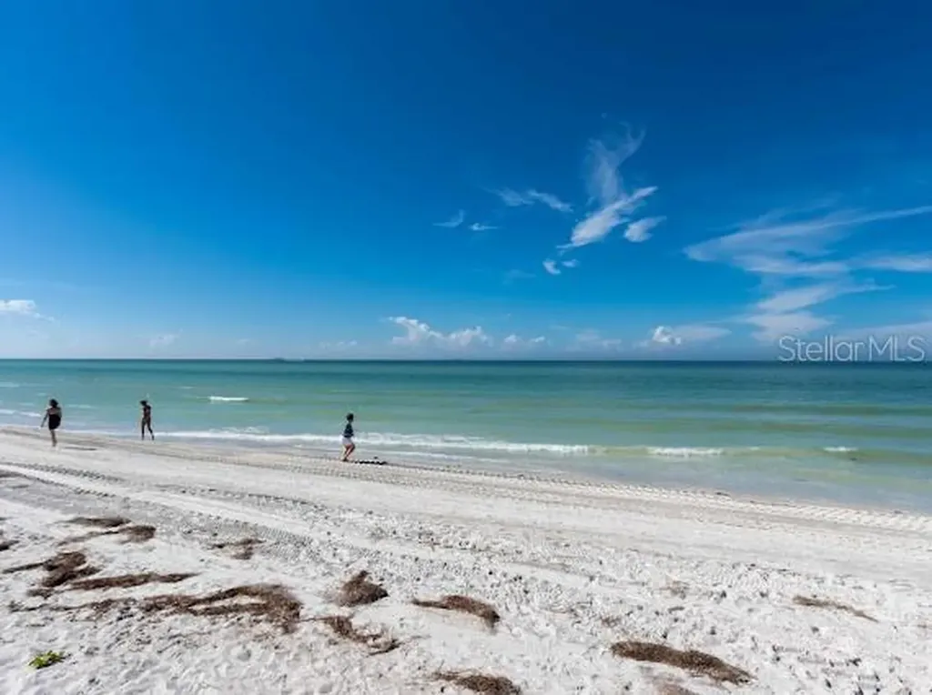 107 8th Street Belleair Beach FL 33786