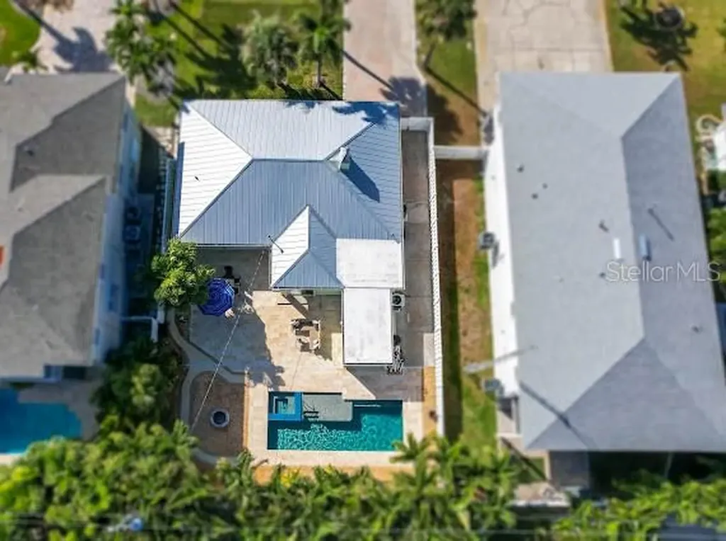 107 8th Street Belleair Beach FL 33786