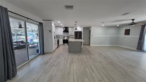 571 NW 14th Place Crystal River FL 34428