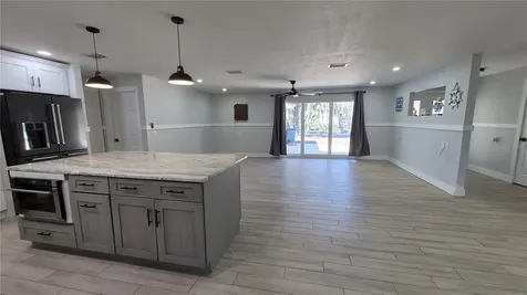 571 NW 14th Place Crystal River FL 34428