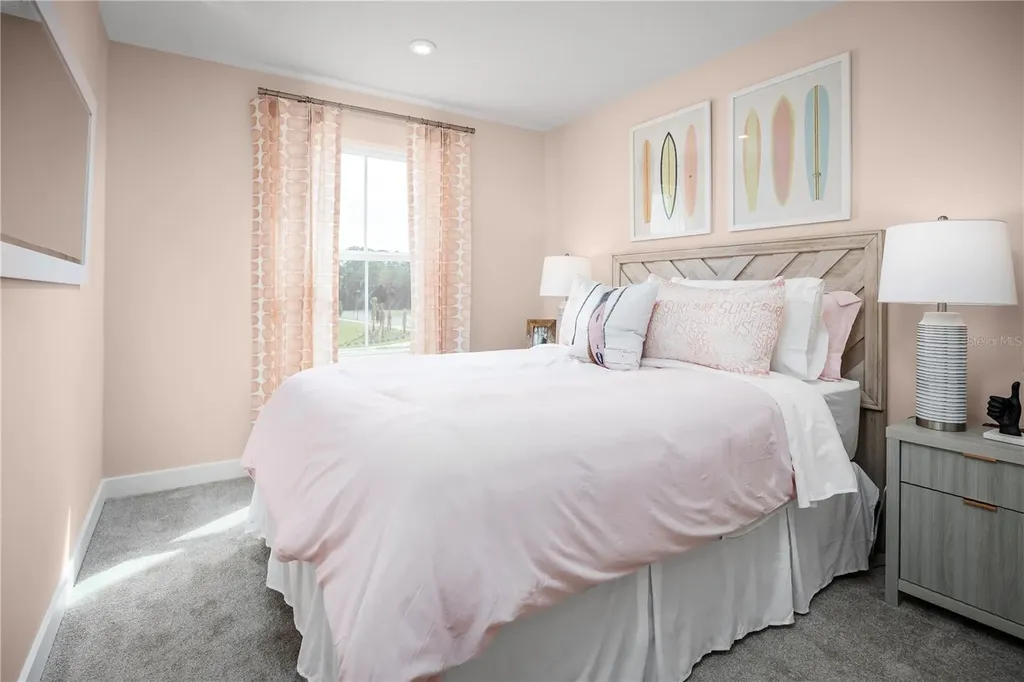 552 Creedmore Lane Debary FL 32713