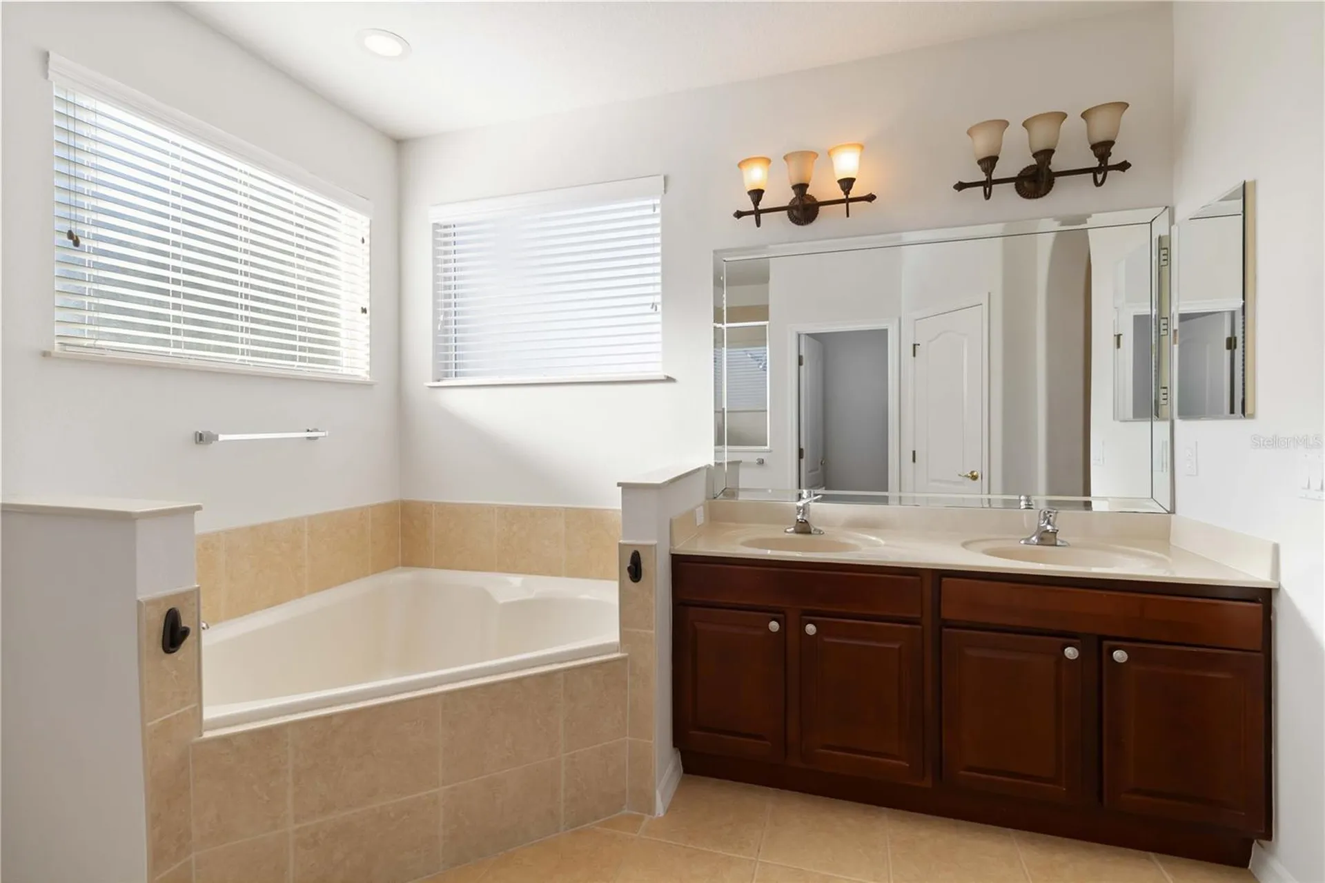 13139 Hatherton Circle Orlando FL 32832