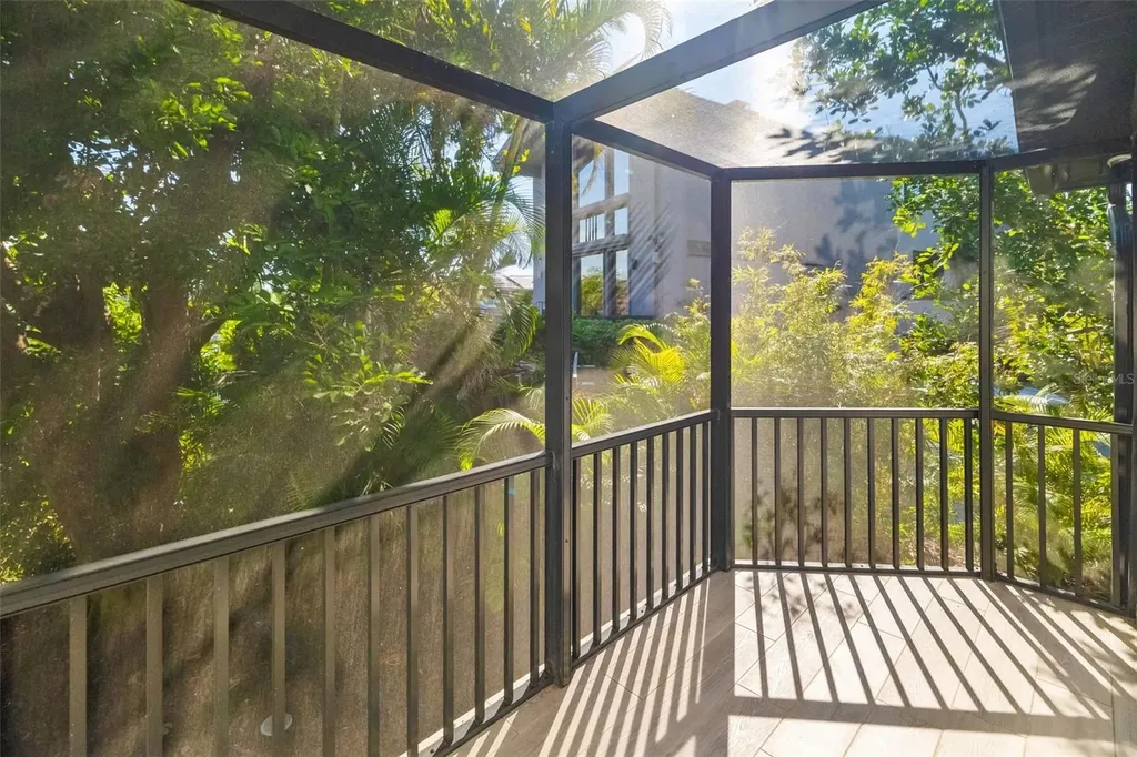 560 Harbor Cove Circle Longboat Key FL 34228