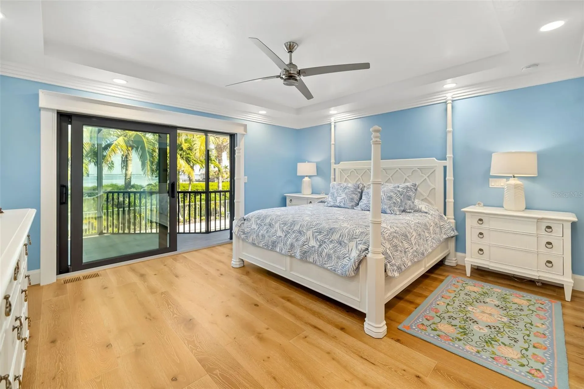 560 Harbor Cove Circle Longboat Key FL 34228