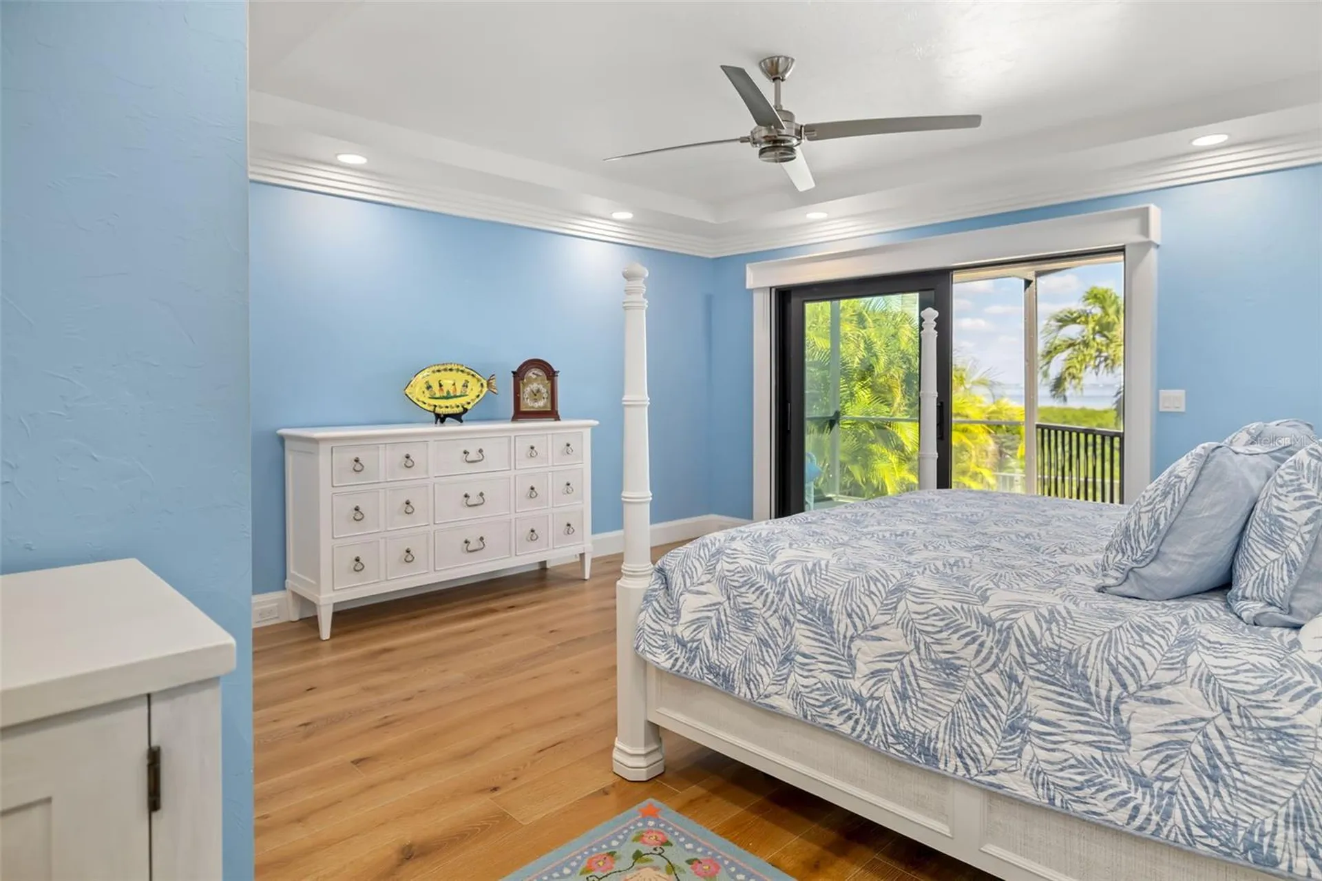 560 Harbor Cove Circle Longboat Key FL 34228