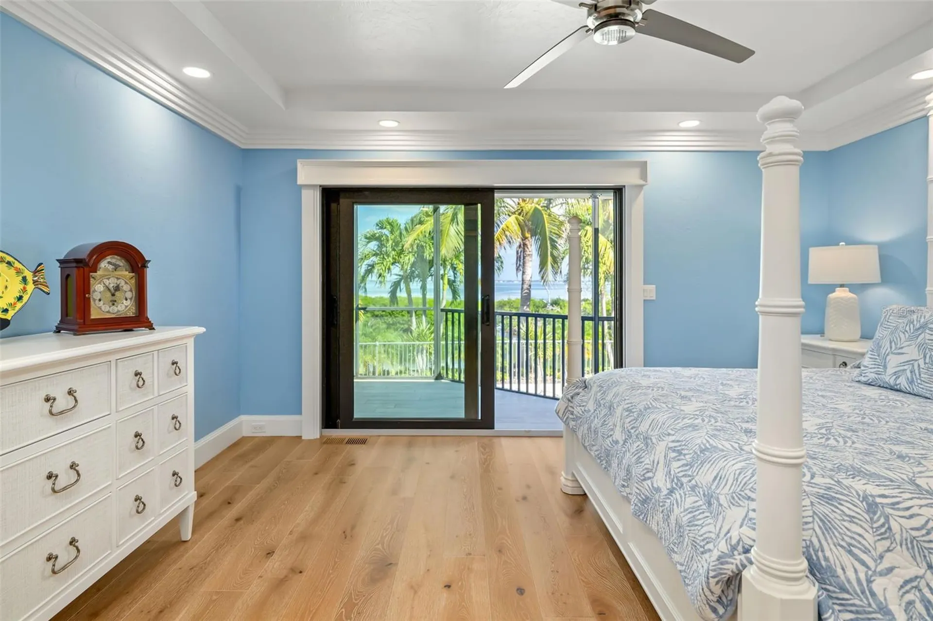 560 Harbor Cove Circle Longboat Key FL 34228