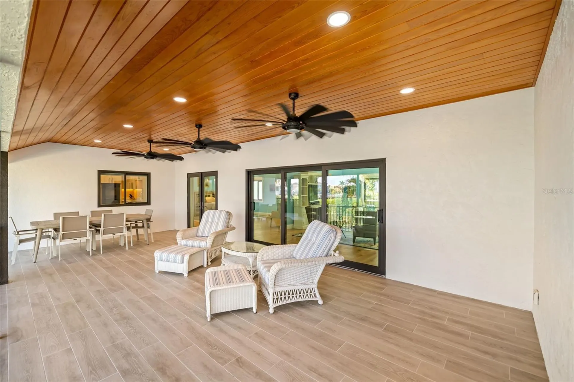 560 Harbor Cove Circle Longboat Key FL 34228