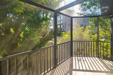560 Harbor Cove Circle Longboat Key FL 34228