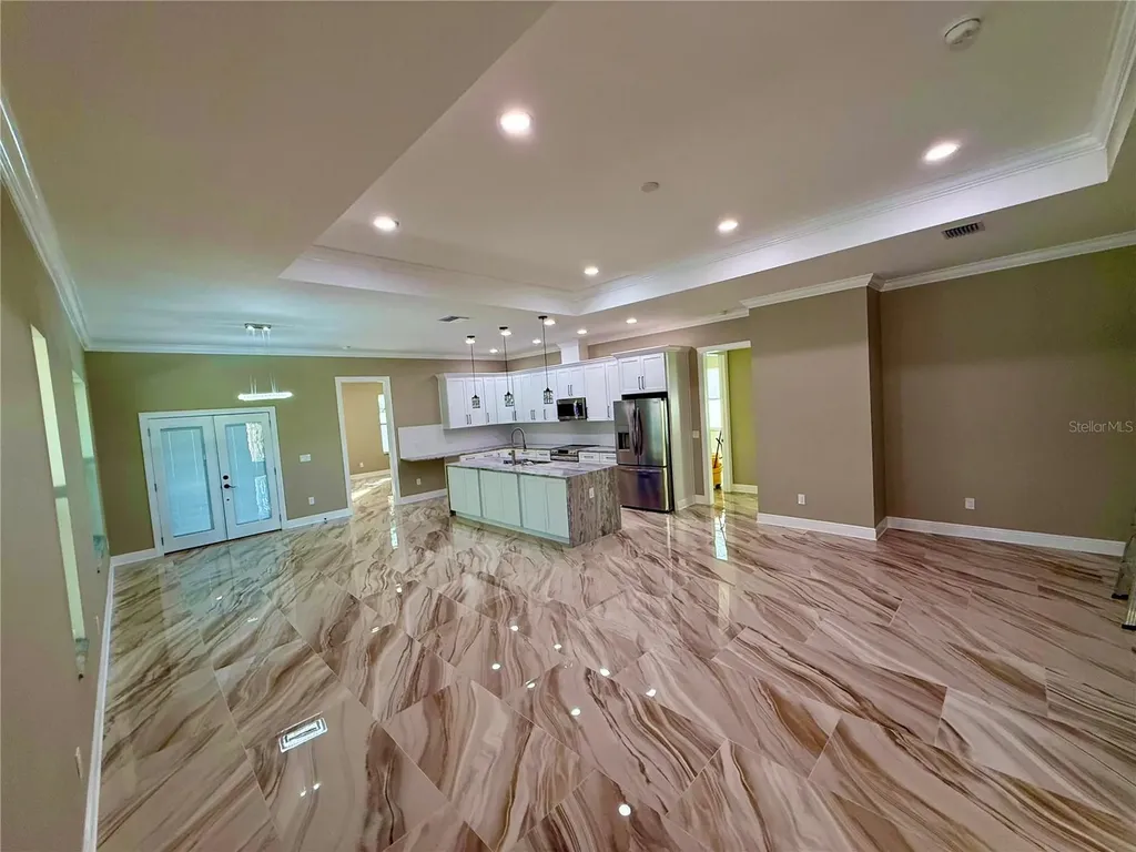 8511 N Newport Avenue Tampa FL 33604