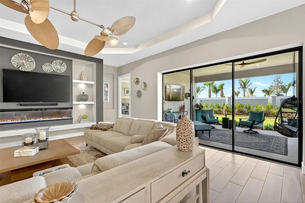 3679 Santa Caterina Boulevard Bradenton FL 34211