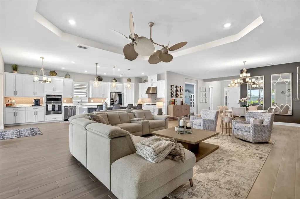 3679 Santa Caterina Boulevard Bradenton FL 34211