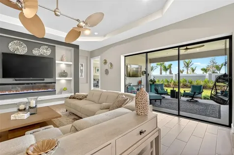 3679 Santa Caterina Boulevard Bradenton FL 34211