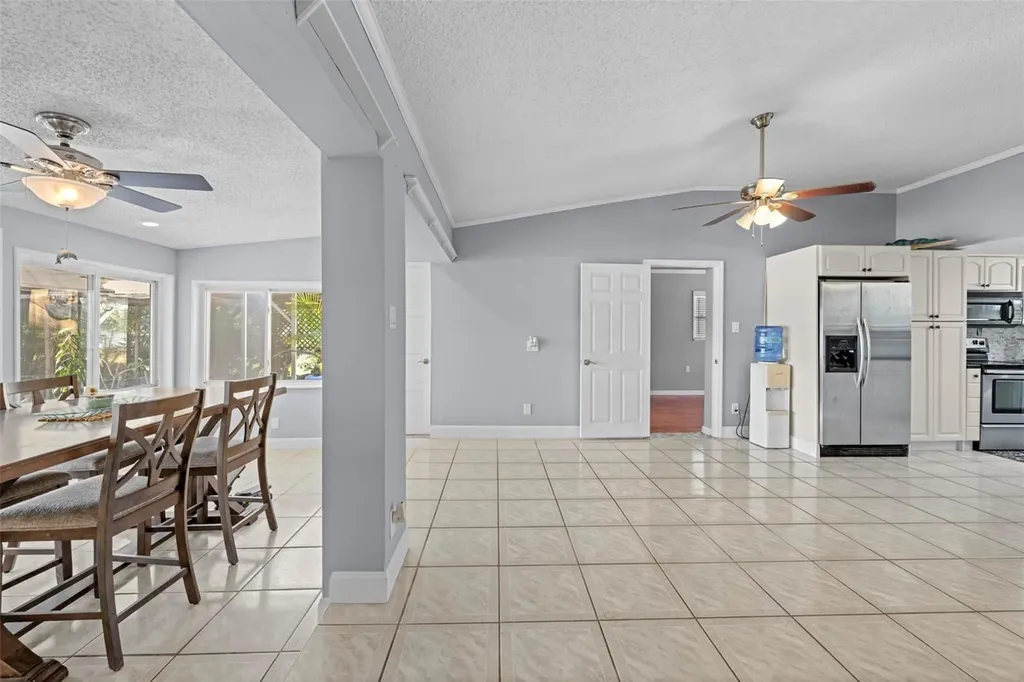 20228 County Line Road Lutz FL 33558