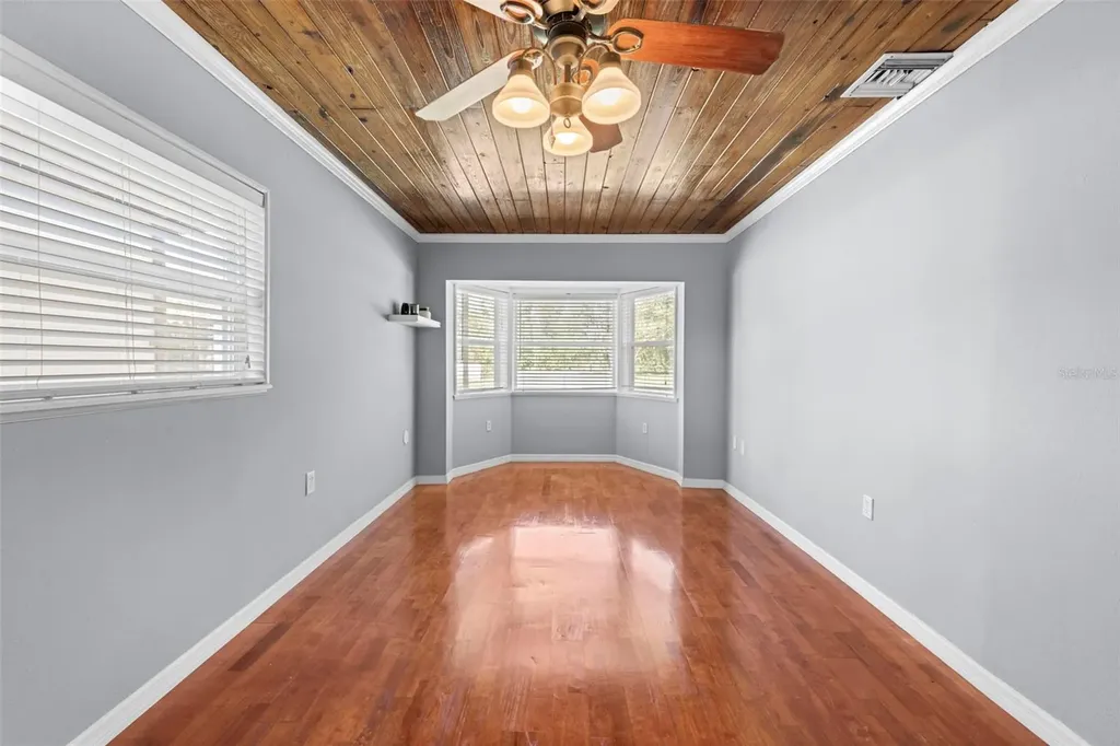 20228 County Line Road Lutz FL 33558