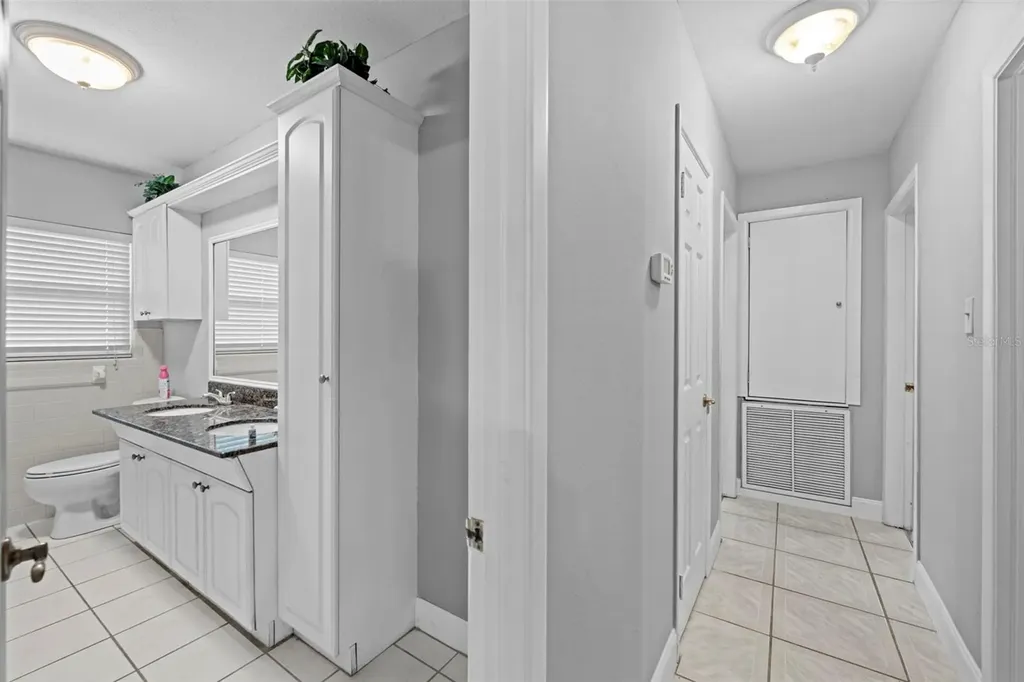 20228 County Line Road Lutz FL 33558