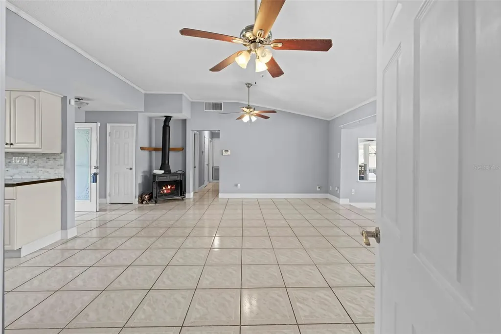 20228 County Line Road Lutz FL 33558