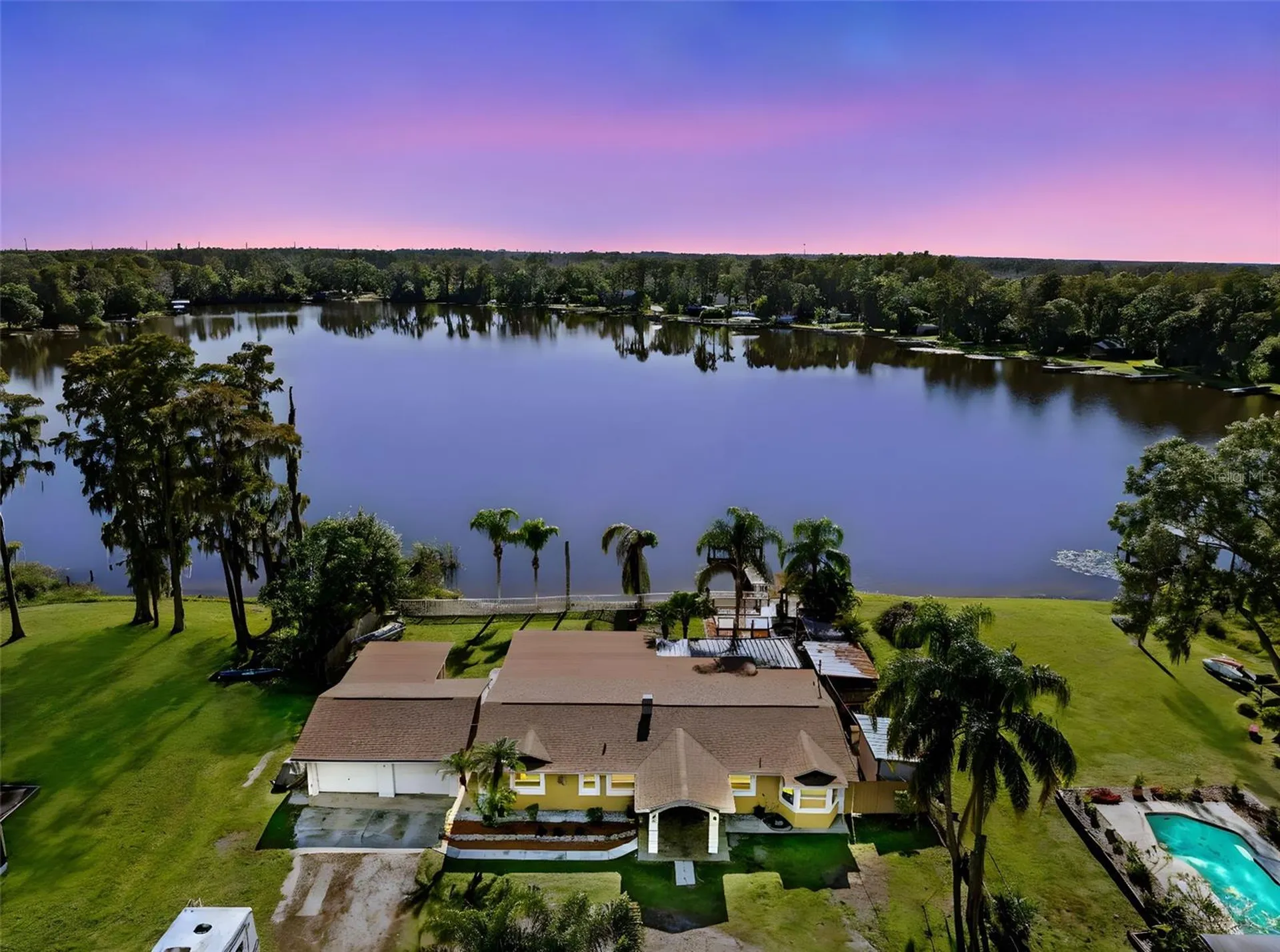 20228 County Line Road Lutz FL 33558
