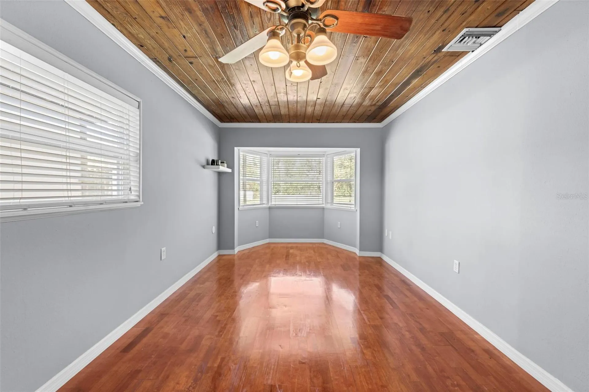 20228 County Line Road Lutz FL 33558