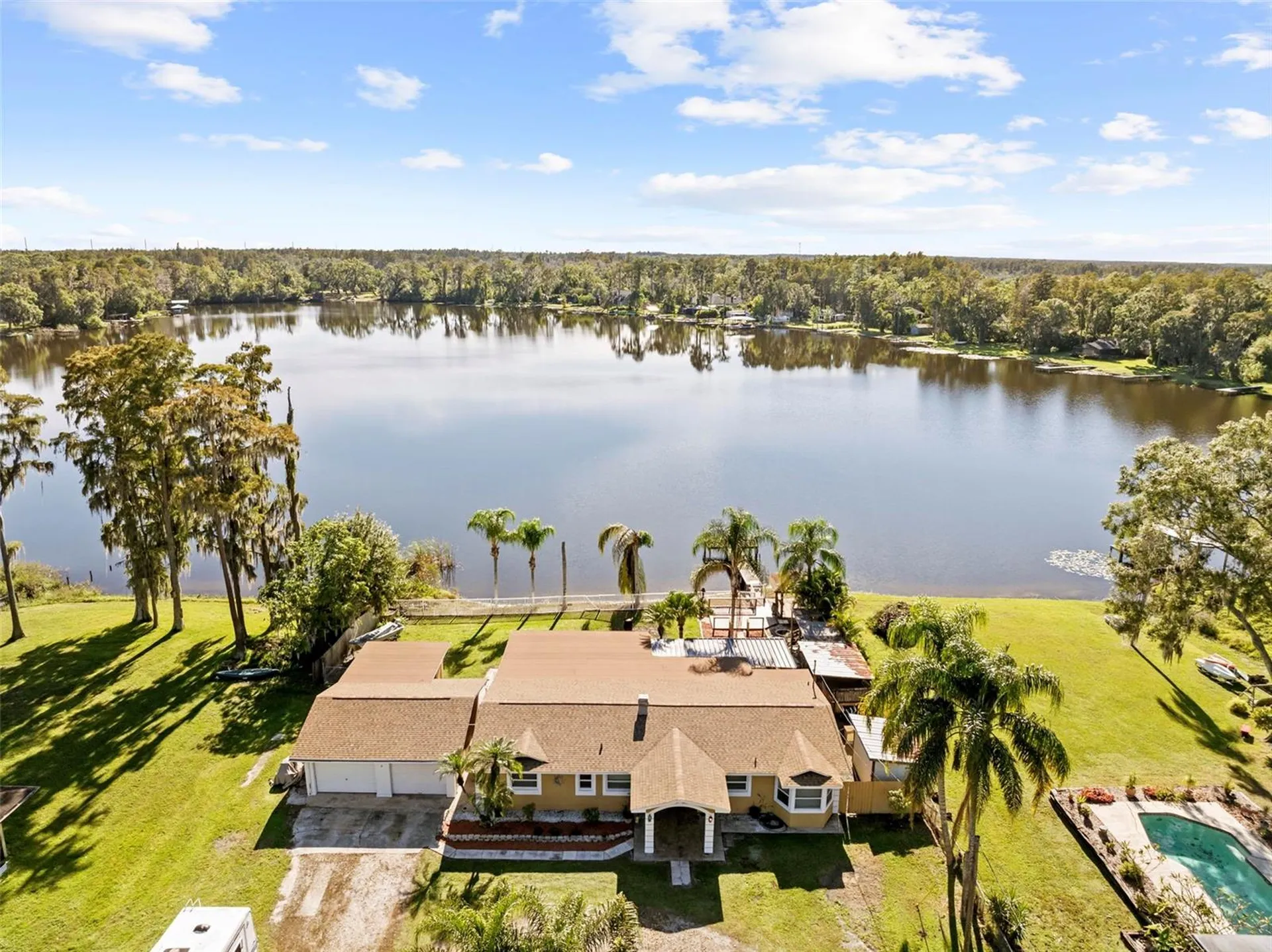 20228 County Line Road Lutz FL 33558