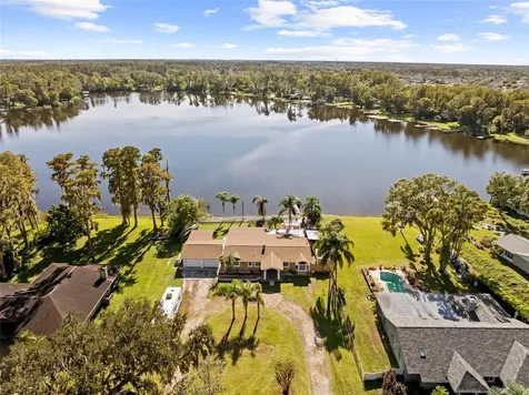 20228 County Line Road Lutz FL 33558