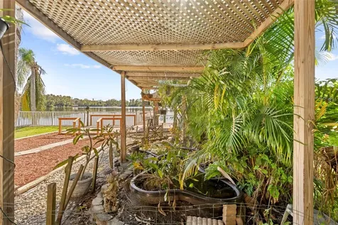 20228 County Line Road Lutz FL 33558