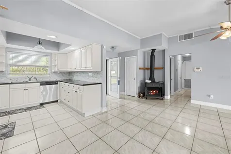 20228 County Line Road Lutz FL 33558