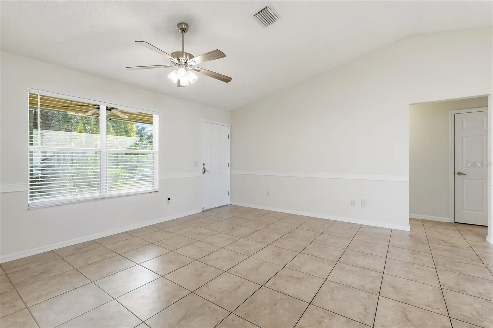 17985 SE 92nd Amory Avenue The Villages FL 32162