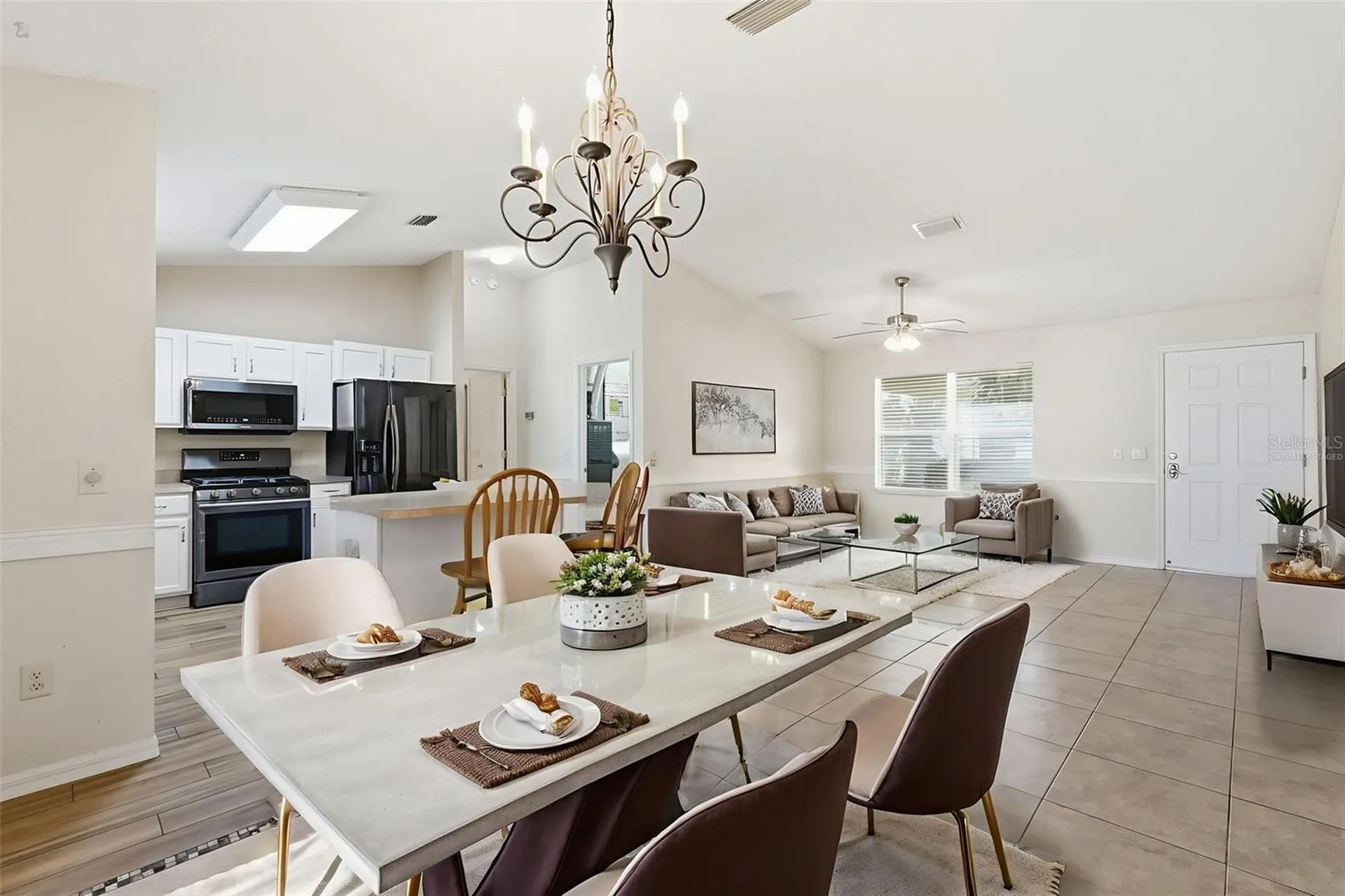 17985 SE 92nd Amory Avenue The Villages FL 32162