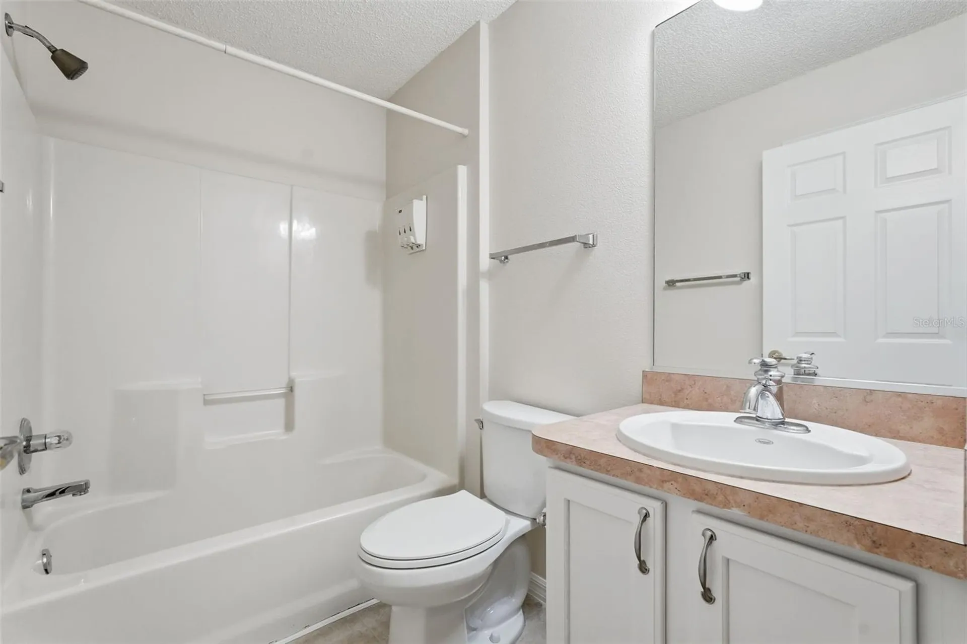 17985 SE 92nd Amory Avenue The Villages FL 32162