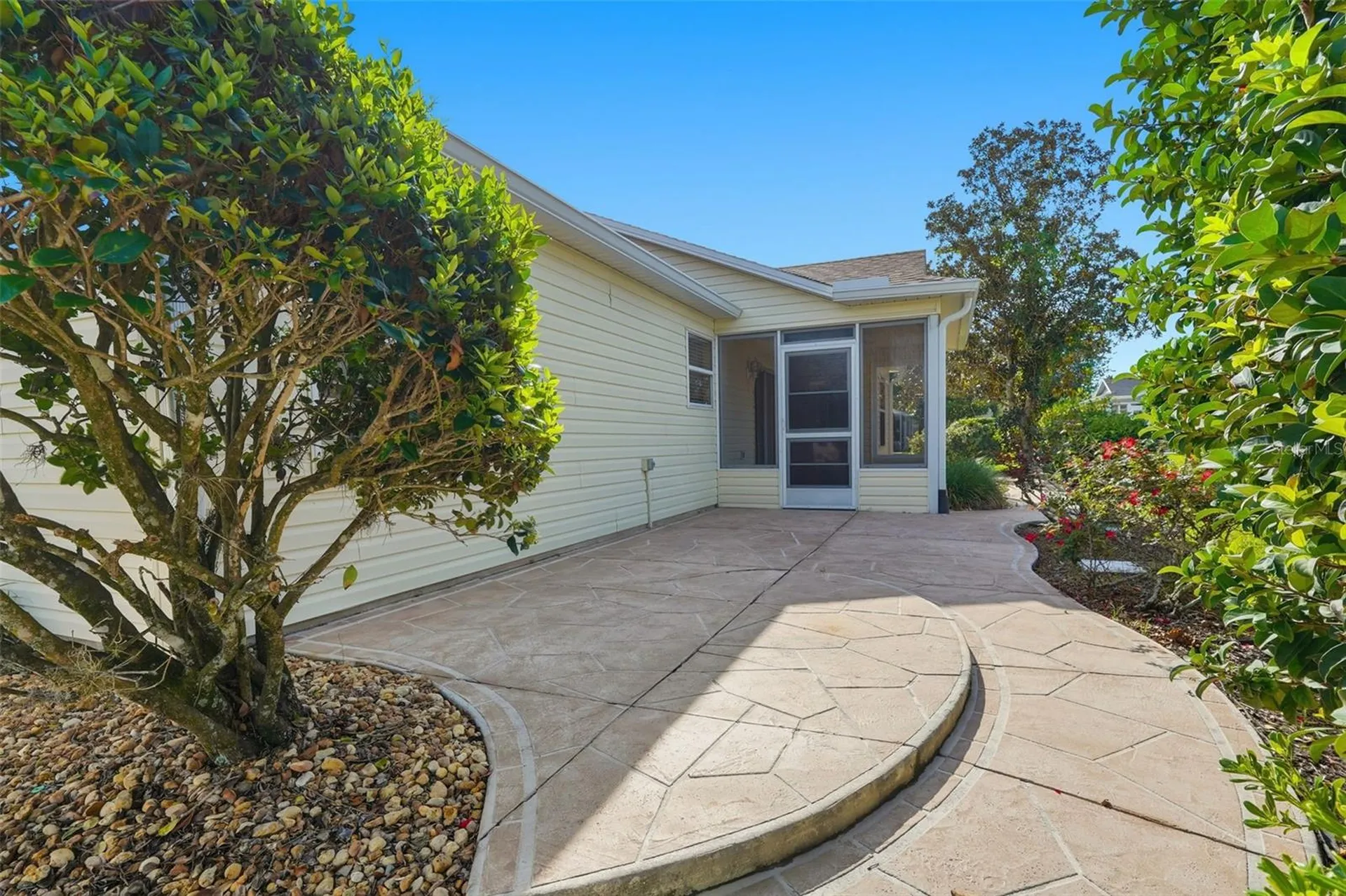 17985 SE 92nd Amory Avenue The Villages FL 32162