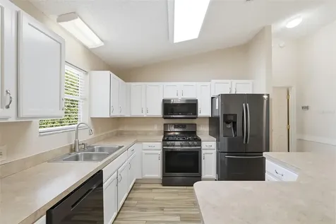 17985 SE 92nd Amory Avenue The Villages FL 32162