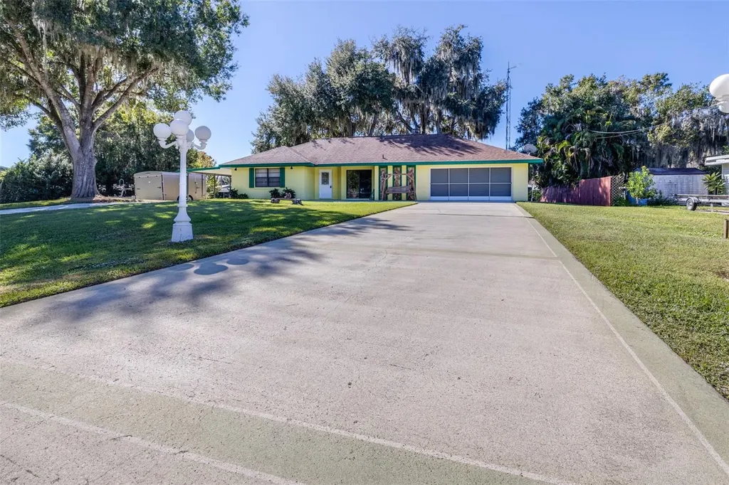 623 Racoon Lane Lorida FL 33857