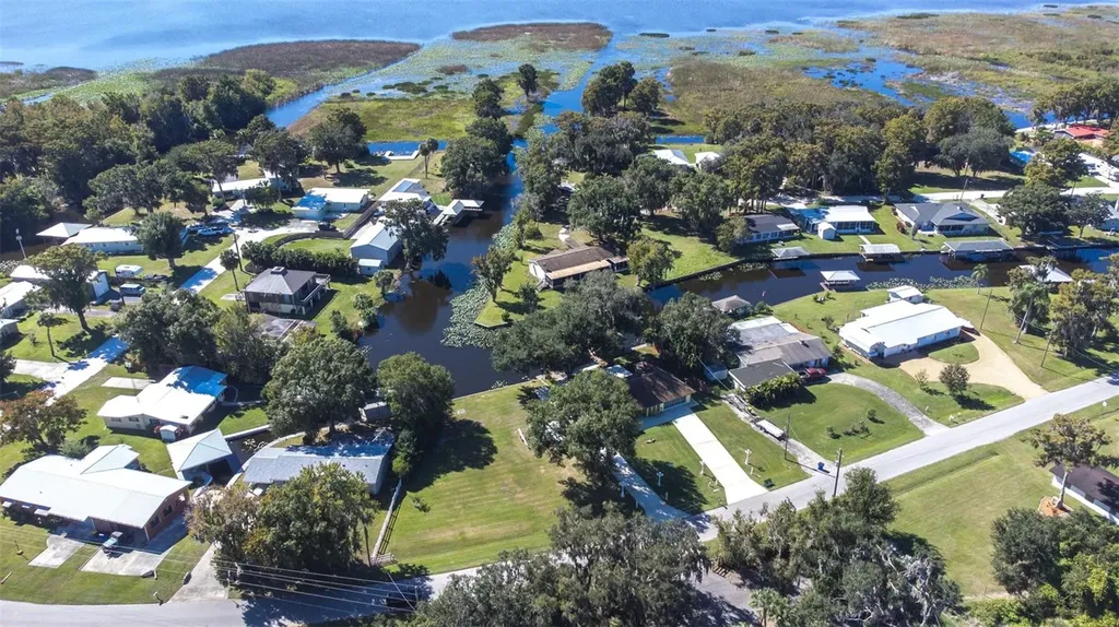 623 Racoon Lane Lorida FL 33857
